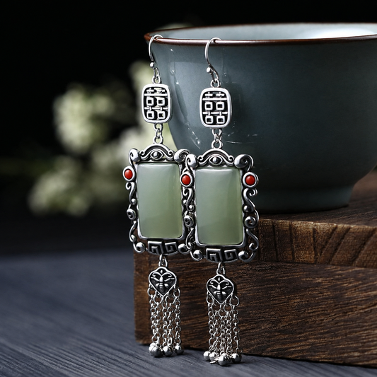 Rectangular Green Tassel Earrings — 方形浅绿流苏耳环