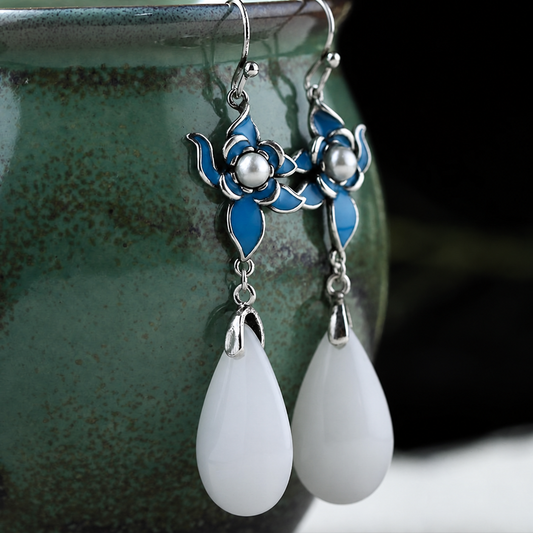 Blue Flower White Drop Earrings — 蓝花白色长水滴耳环