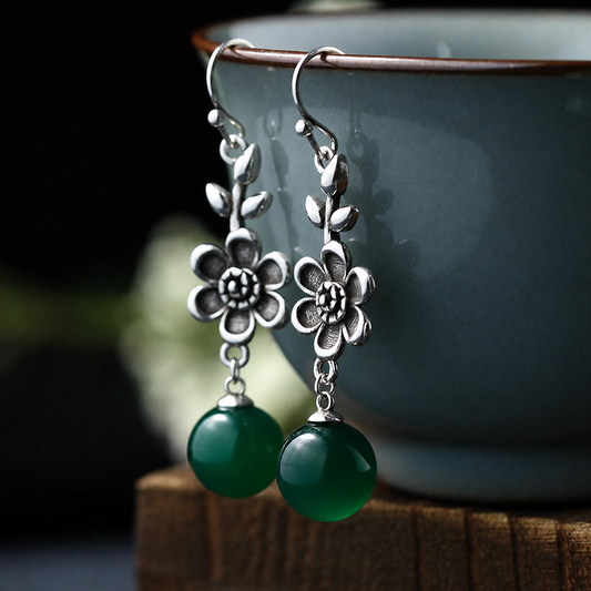 Green Bead Floral Earrings — 深绿圆珠花朵耳环